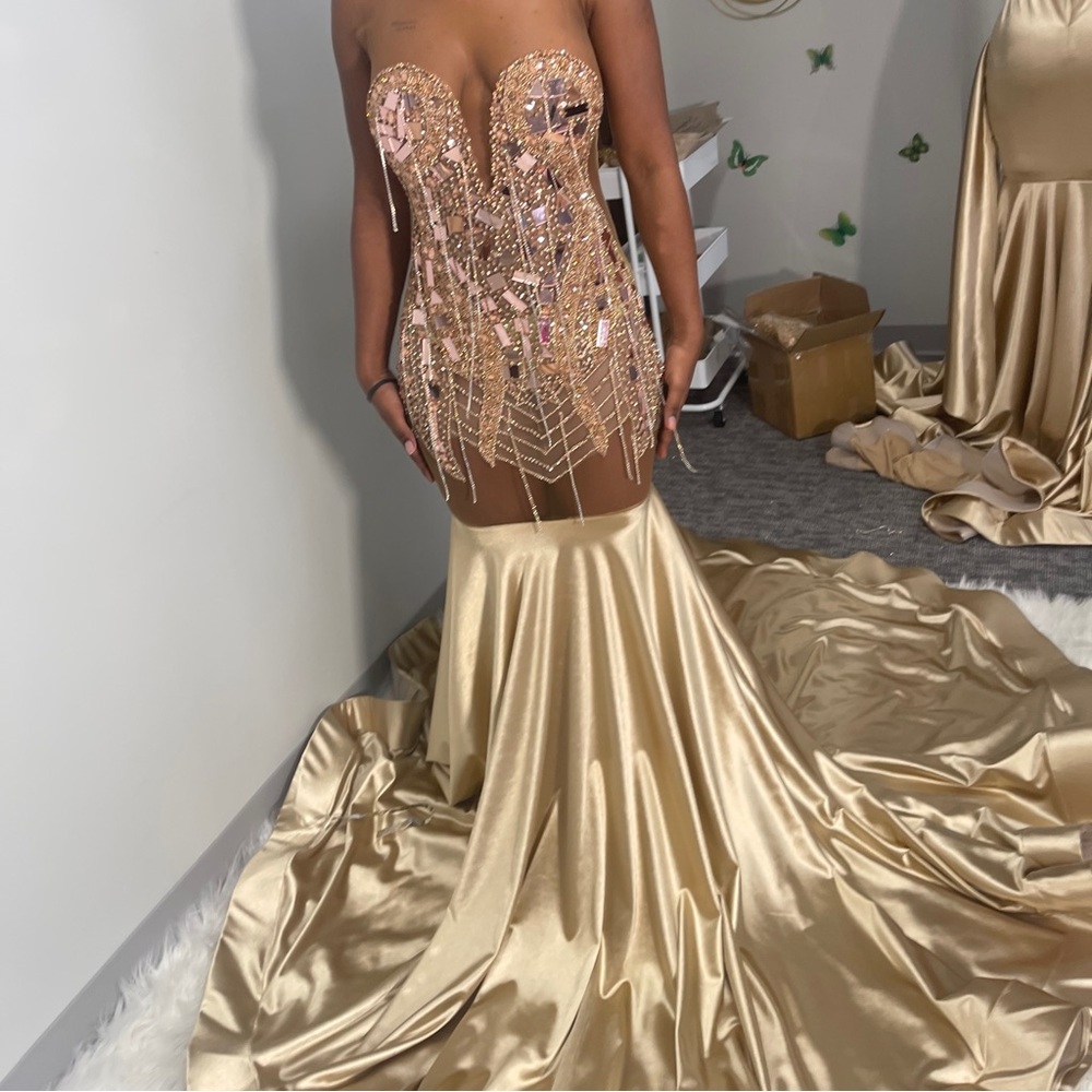 Gold sparkly Prom Dress